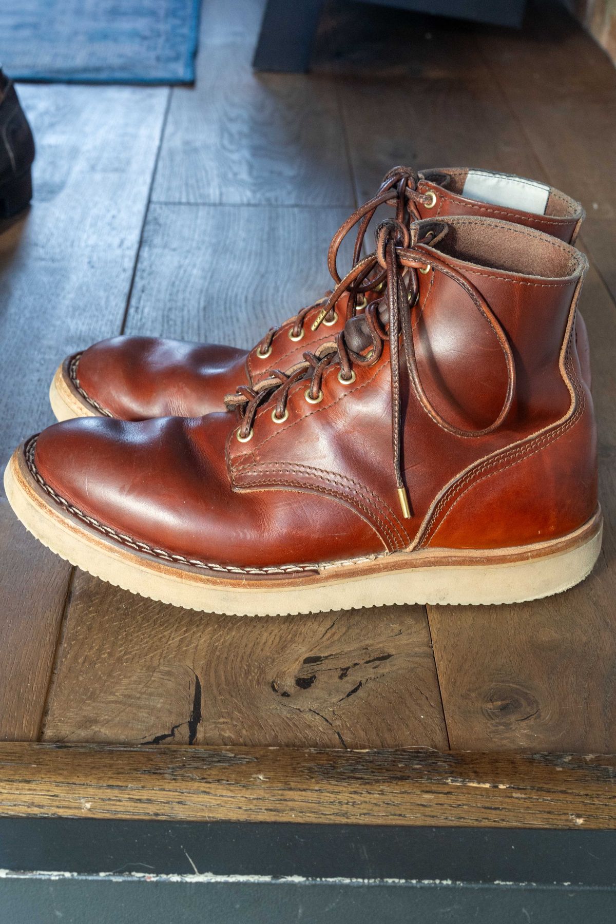 Photo by varnu on November 2, 2023 of the Nicks Free Range in Wickett & Craig Tan Oiled Latigo.
