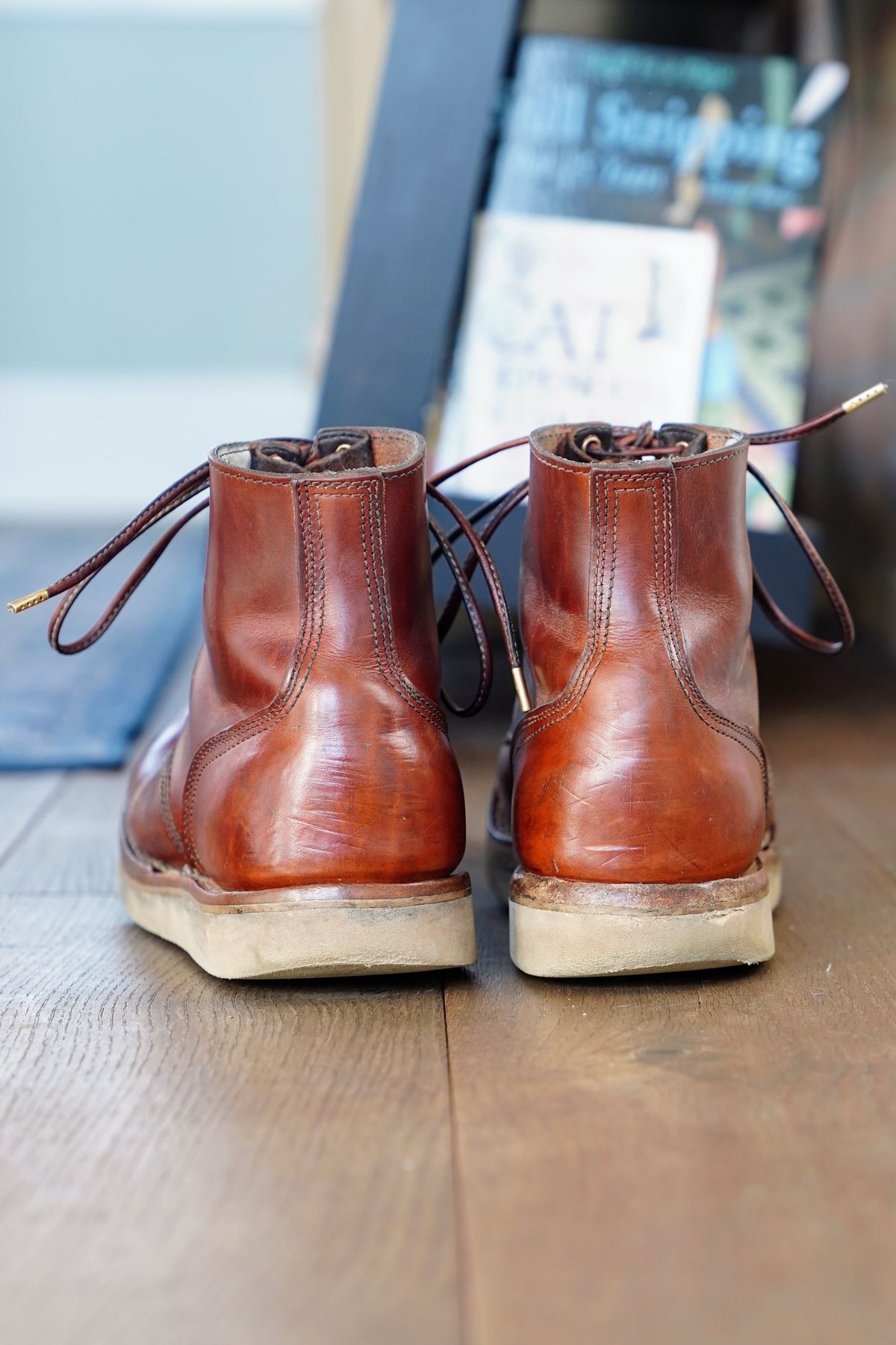 Photo by varnu on January 4, 2024 of the Nicks Free Range in Wickett & Craig Tan Oiled Latigo.