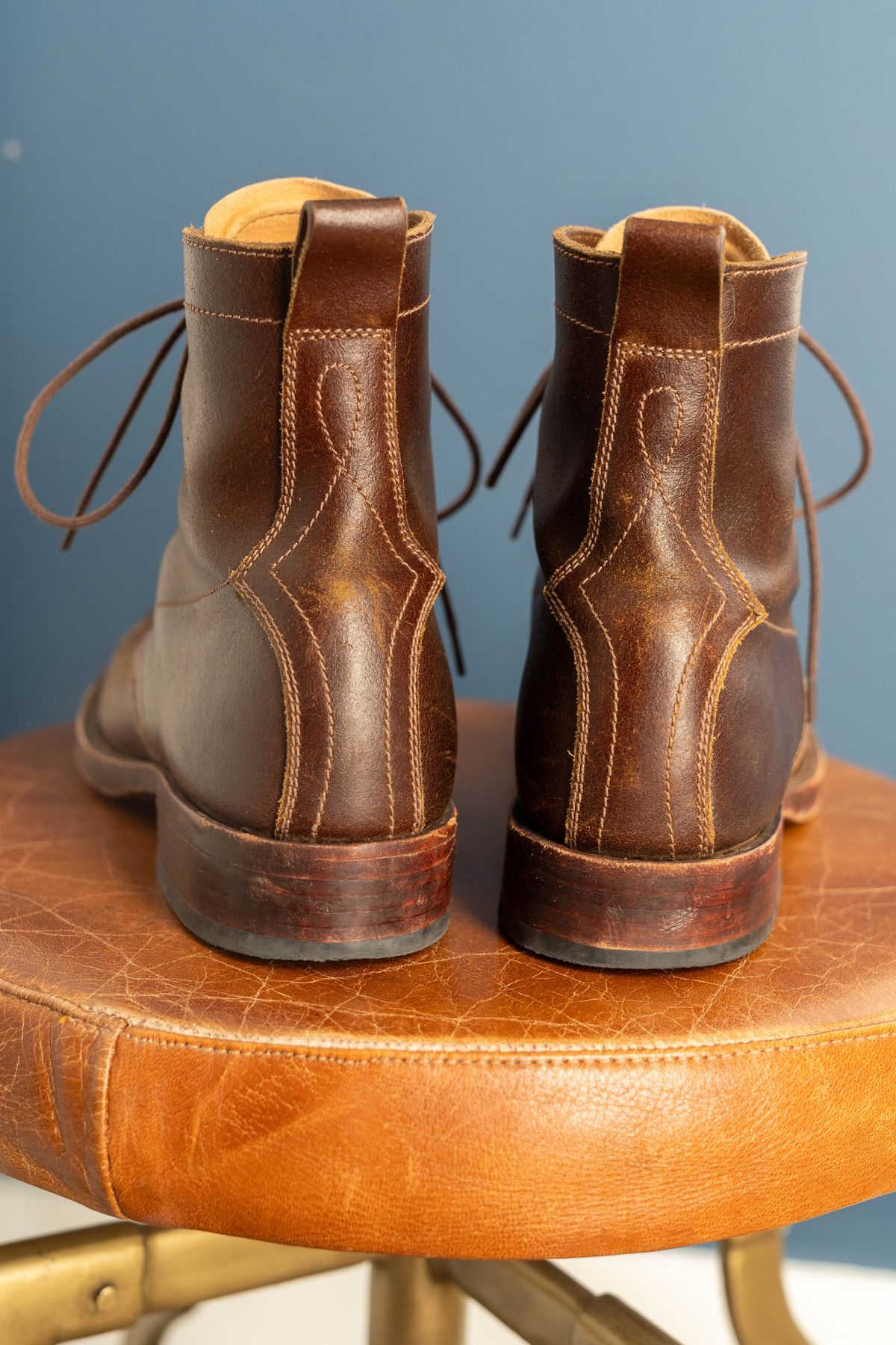 Photo by varnu on November 4, 2025 of the Caswell Boot Company x Fortis in Horween Tan Waxed Flesh.
