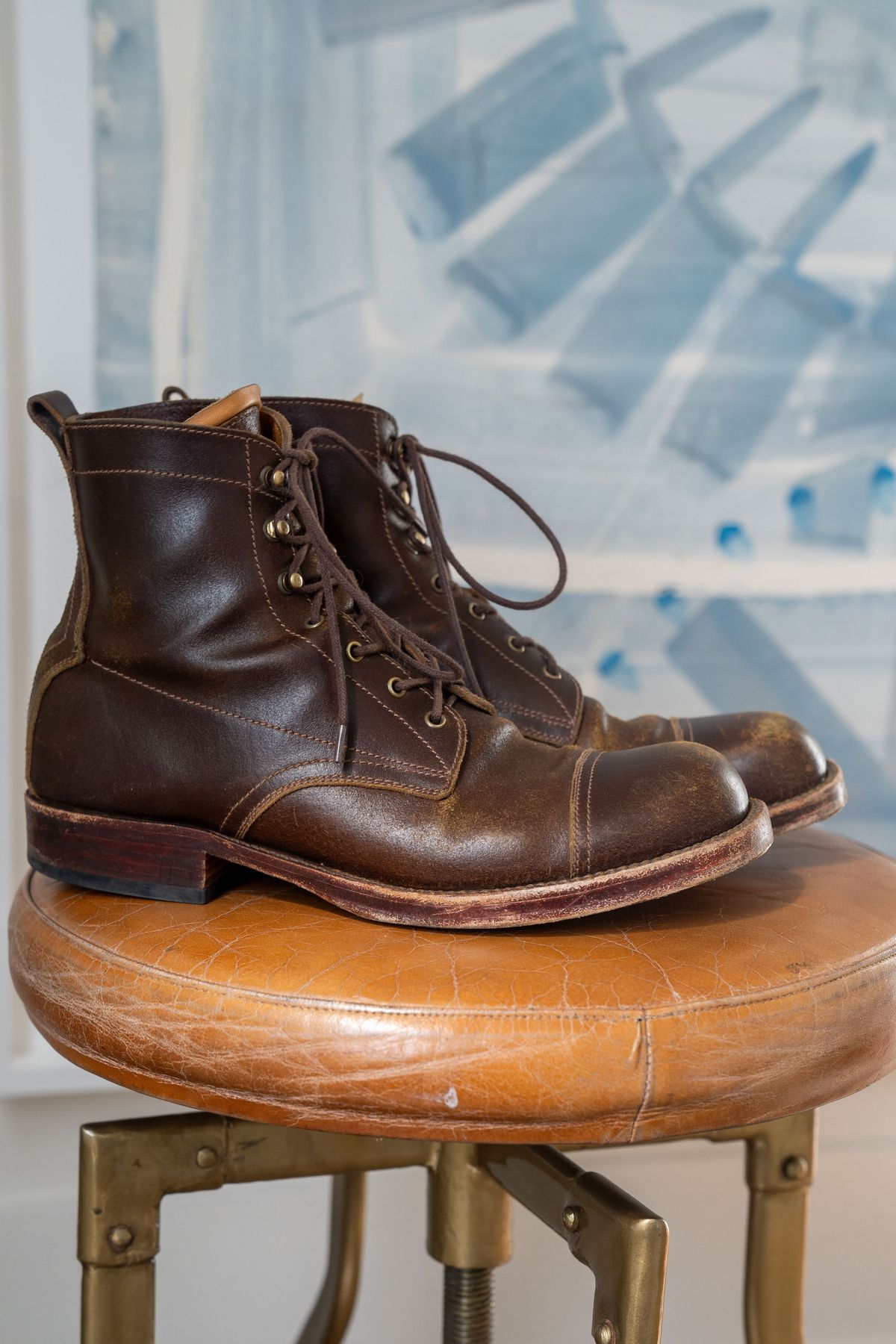 Photo by varnu on December 5, 2025 of the Caswell Boot Company x Fortis in Horween Tan Waxed Flesh.