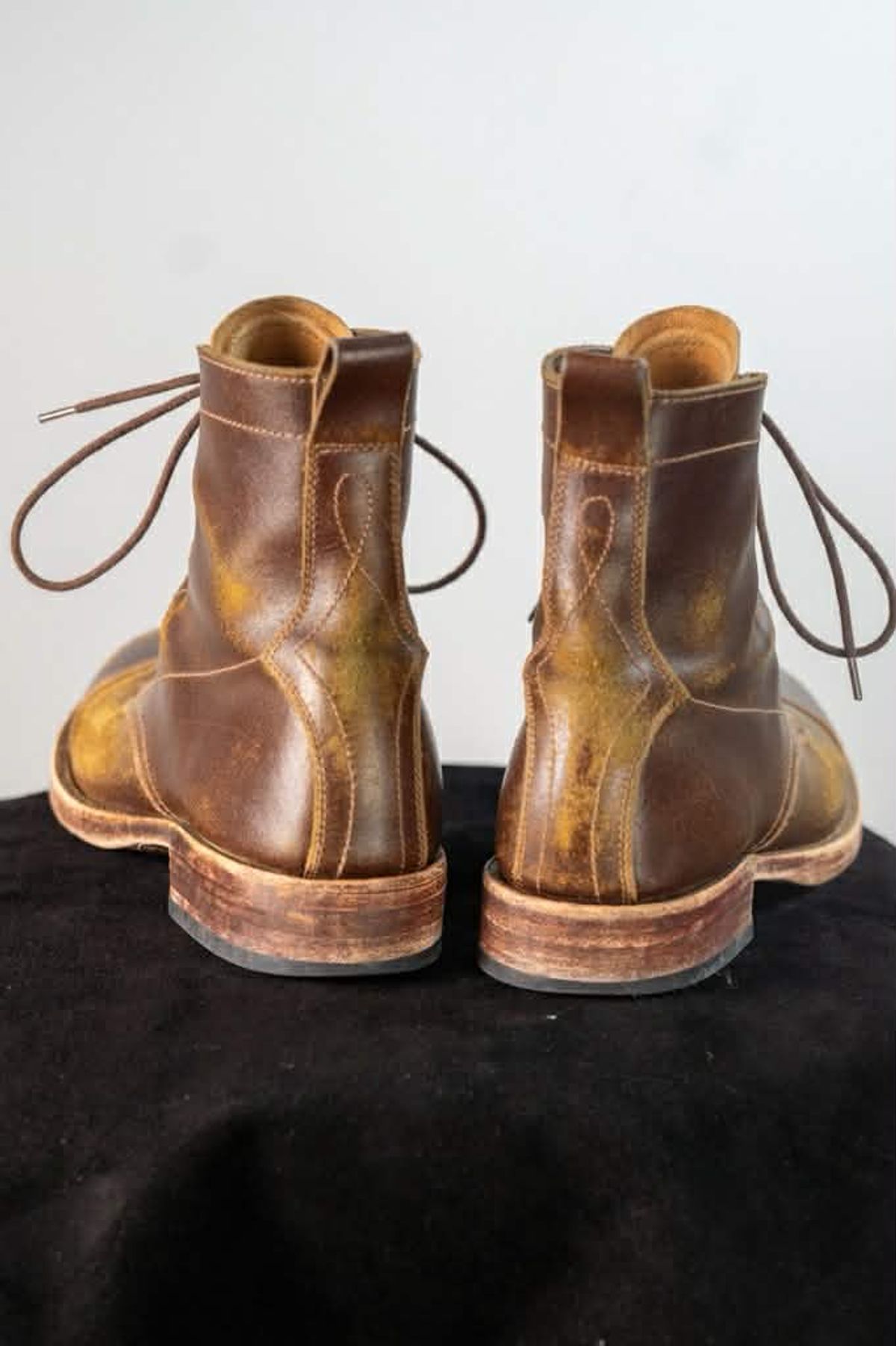 Photo by varnu on February 3, 2026 of the Caswell Boot Company x Fortis in Horween Tan Waxed Flesh.