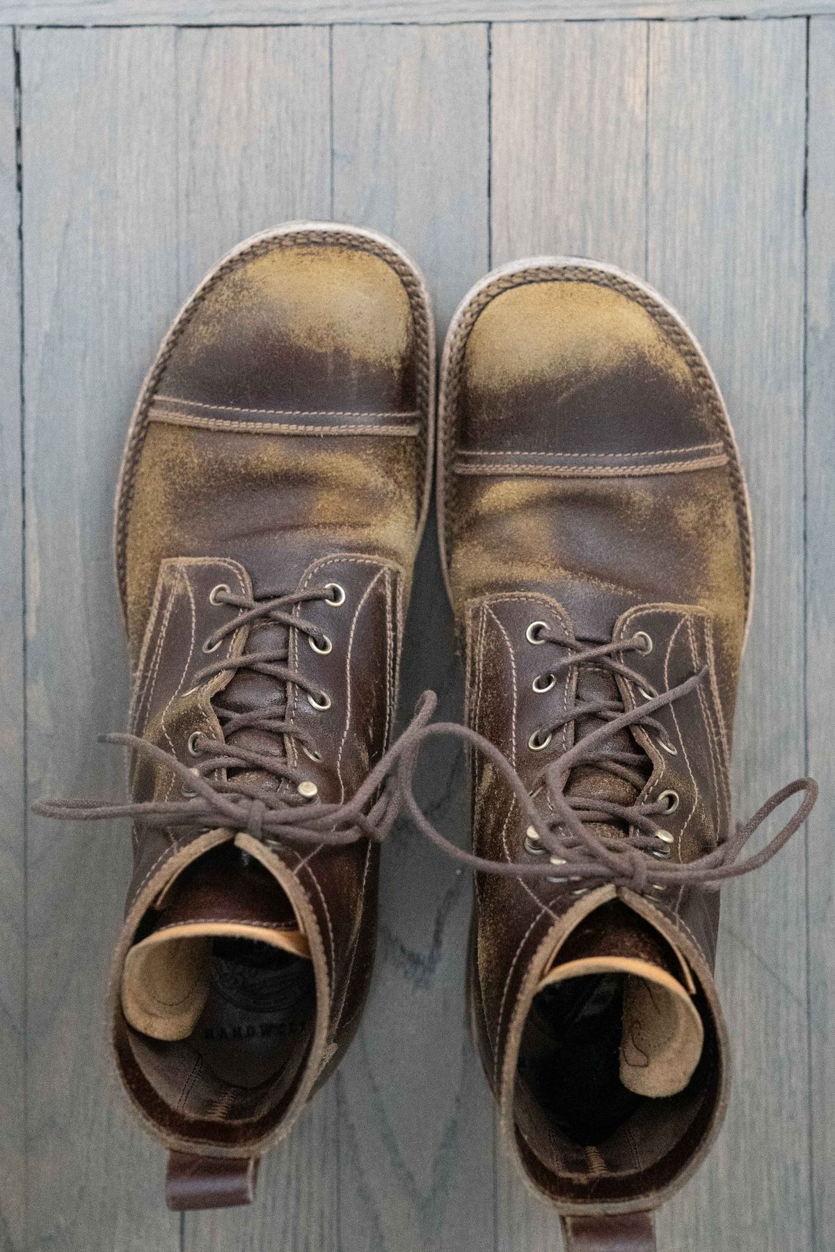 Photo by varnu on March 6, 2026 of the Caswell Boot Company x Fortis in Horween Tan Waxed Flesh.
