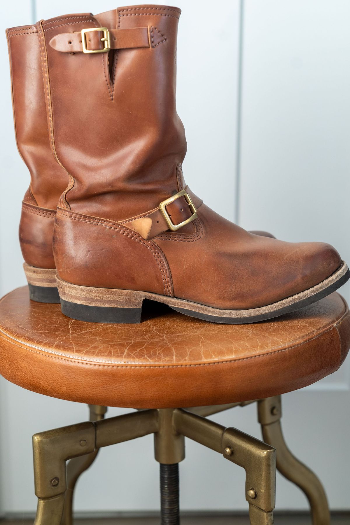 Photo by varnu on November 4, 2025 of the Wesco Mister Lou in Shinki Unglazed Natural Shell Cordovan.