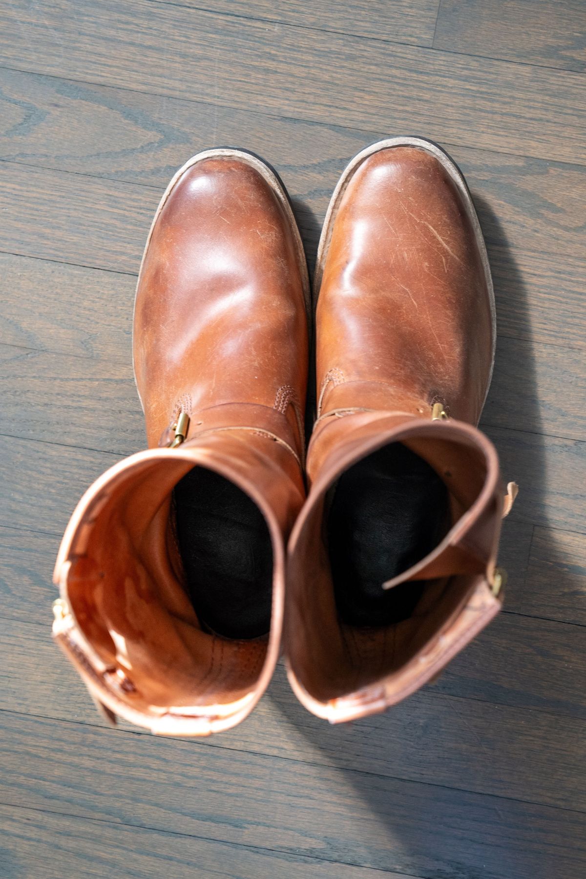 Photo by varnu on January 3, 2026 of the Wesco Mister Lou in Shinki Unglazed Natural Shell Cordovan.