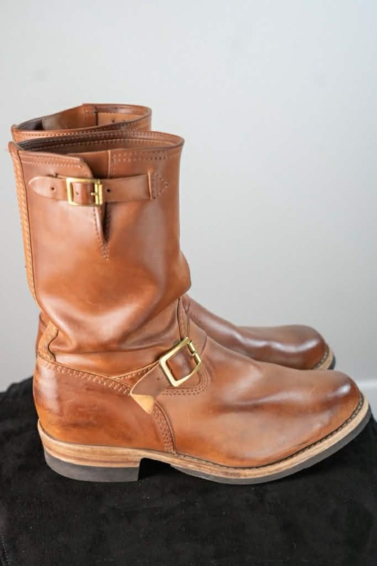 Photo by varnu on February 3, 2026 of the Wesco Mister Lou in Shinki Unglazed Natural Shell Cordovan.