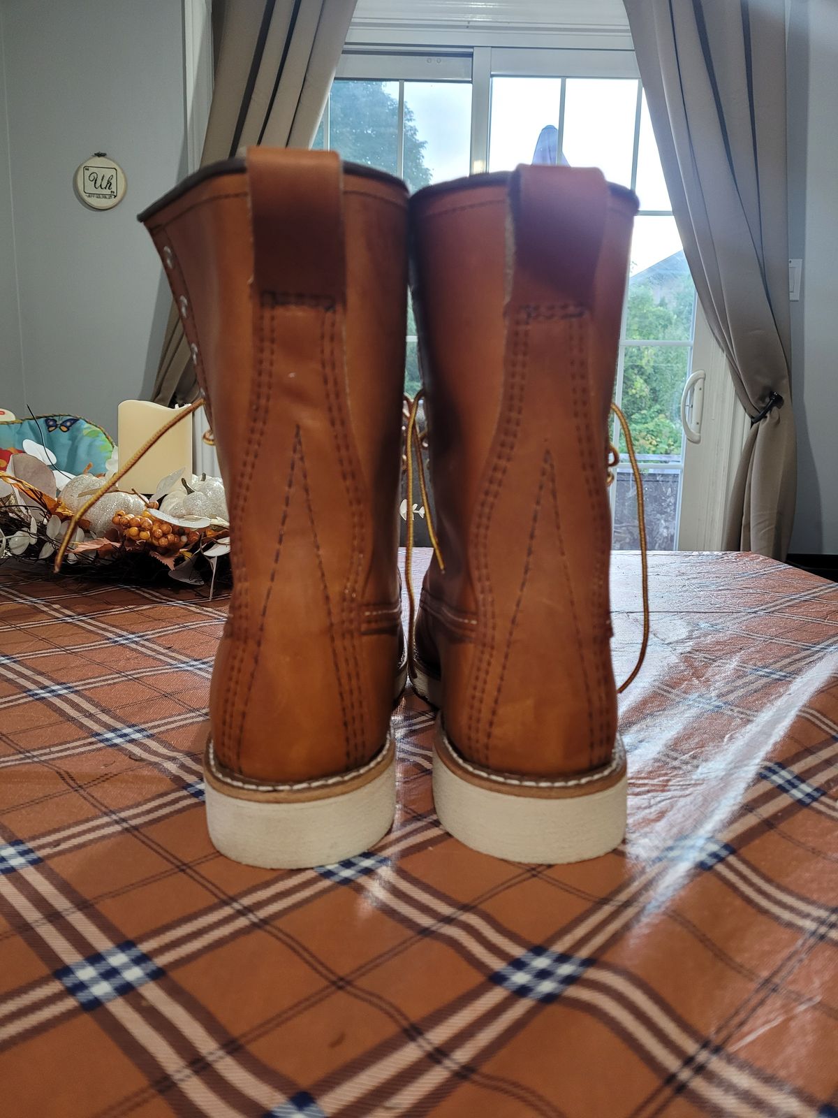 Photo by hicksmat on October 1, 2022 of the Red Wing 8-Inch Classic Moc in S.B. Foot Oro Legacy.