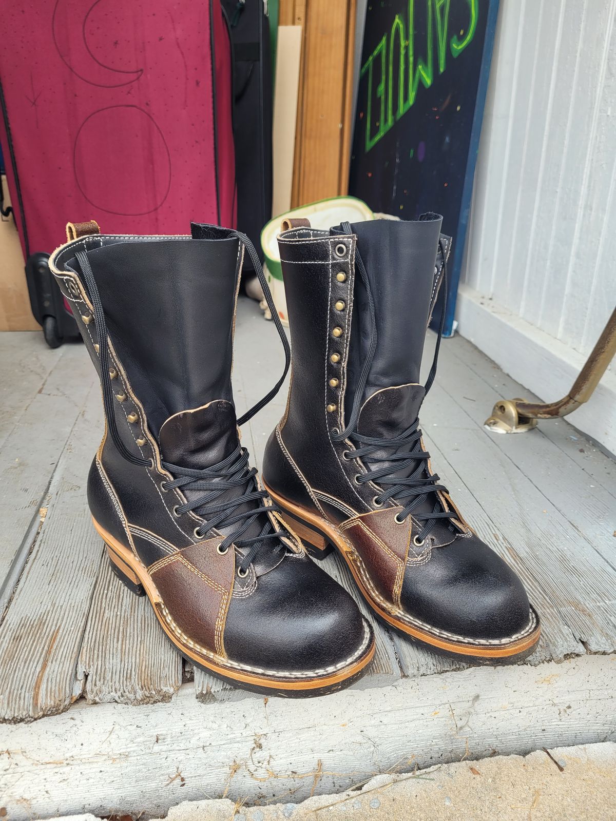 Photo by Schmittworks on September 24, 2024 of the Frank's Boots Lace-To-Toe in Horween Black Waxed Flesh & Horween Cinnamon Waxed Flesh.