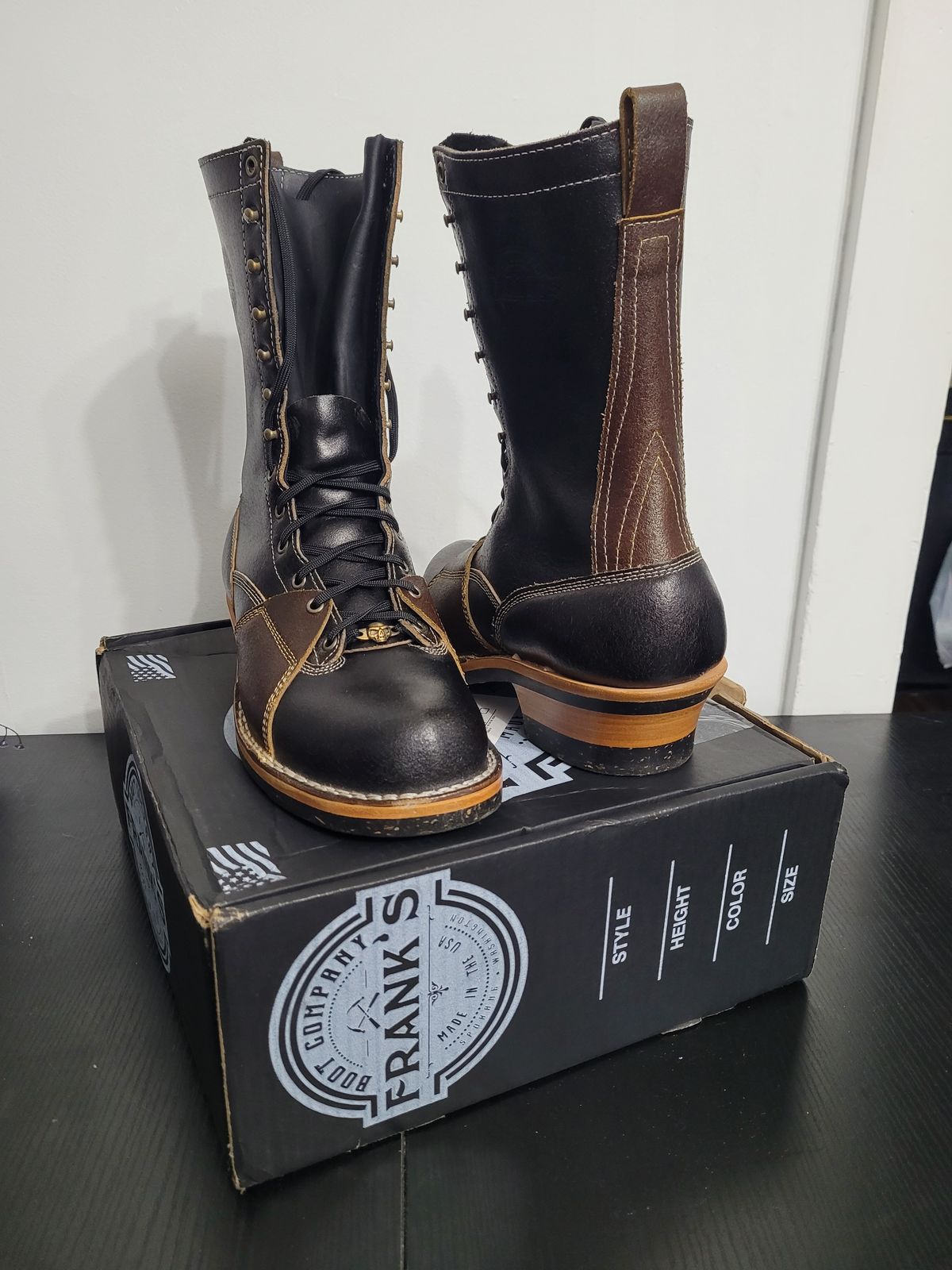 Photo by Schmittworks on October 1, 2024 of the Frank's Boots Lace-To-Toe in Horween Black Waxed Flesh & Horween Cinnamon Waxed Flesh.