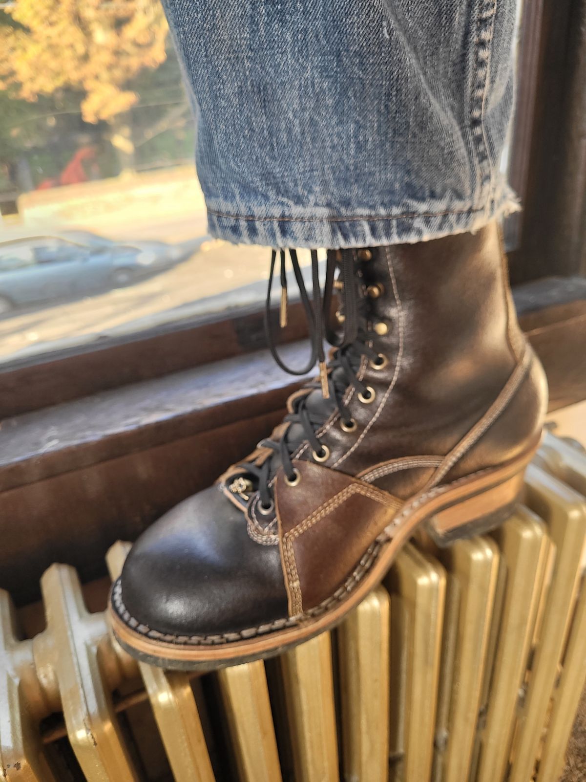 Photo by Schmittworks on October 9, 2024 of the Frank's Boots Lace-To-Toe in Horween Black Waxed Flesh & Horween Cinnamon Waxed Flesh.