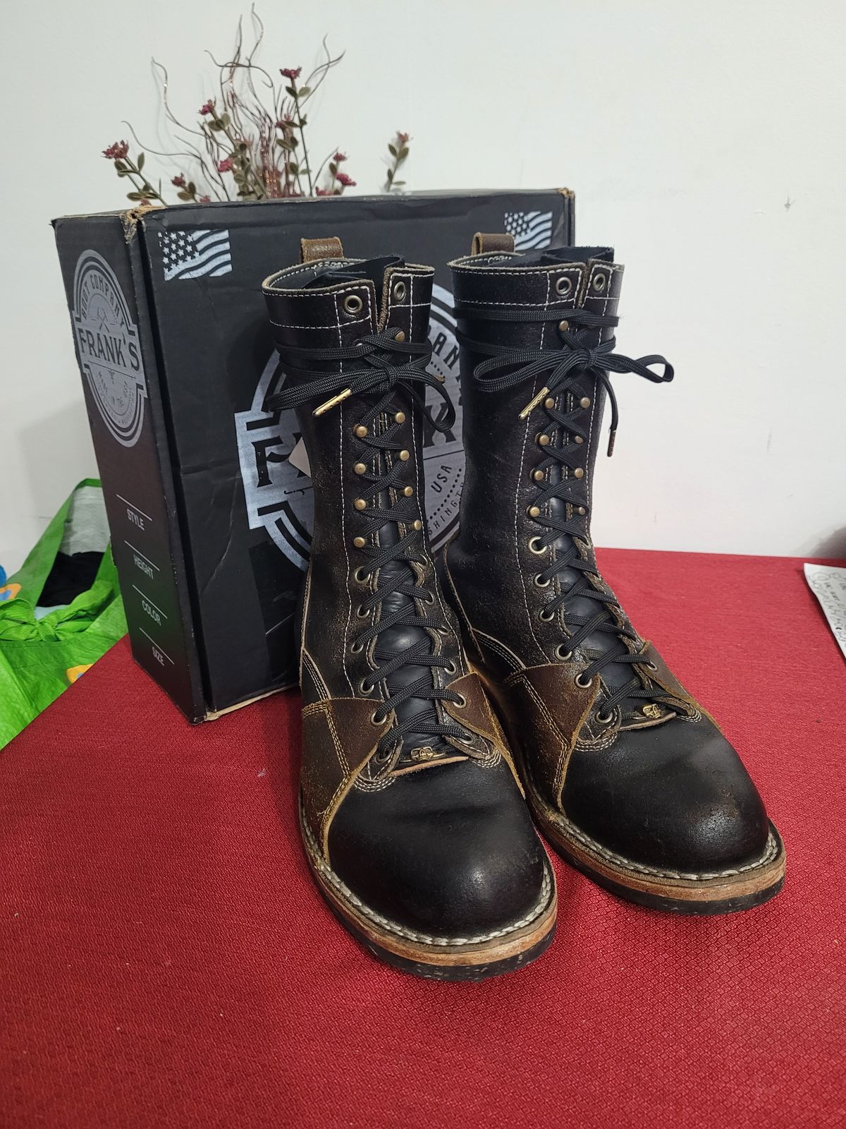 Photo by Schmittworks on November 4, 2024 of the Frank's Boots Lace-To-Toe in Horween Black Waxed Flesh & Horween Cinnamon Waxed Flesh.