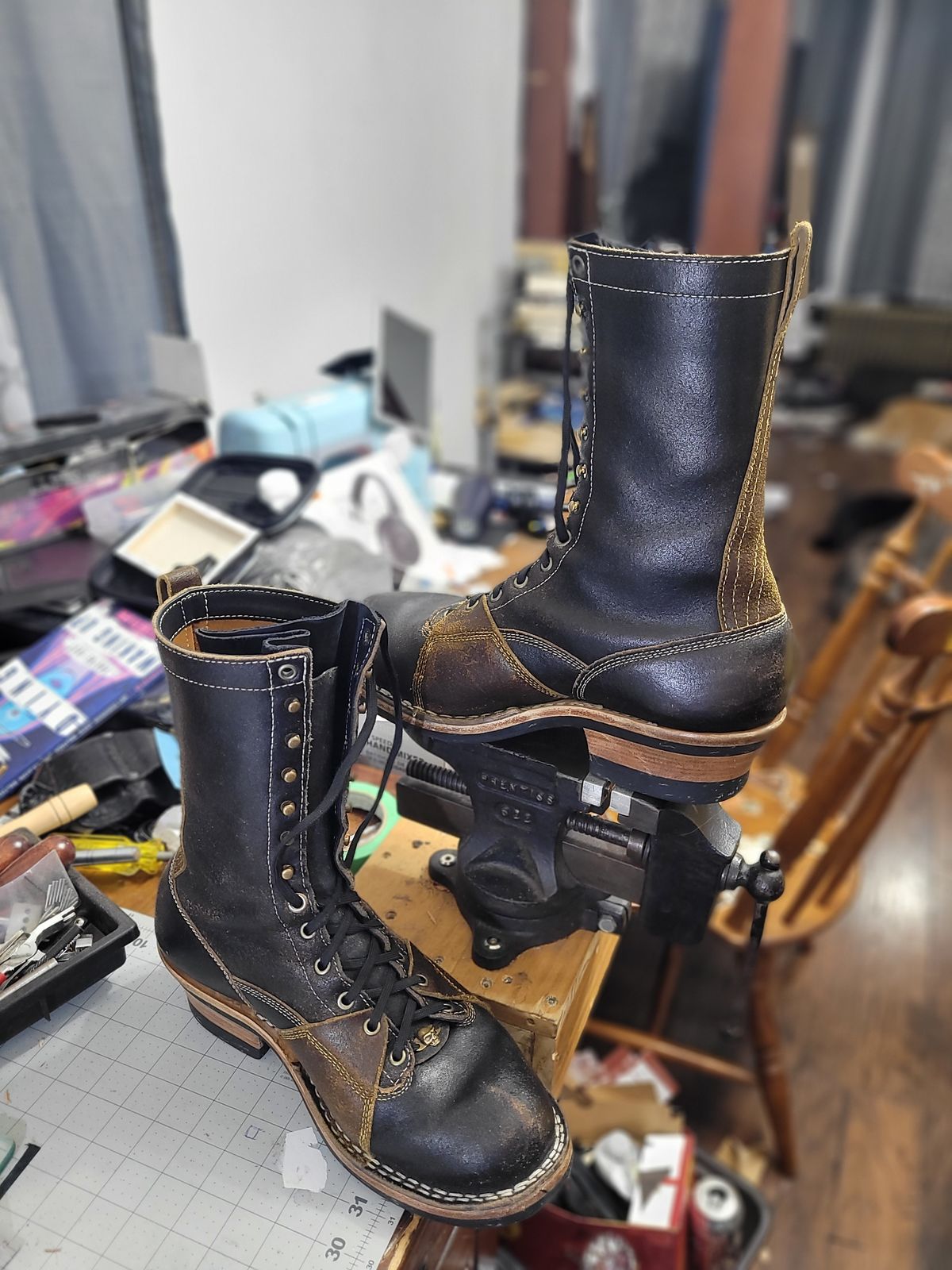 Photo by Schmittworks on January 1, 2025 of the Frank's Boots Lace-To-Toe in Horween Black Waxed Flesh & Horween Cinnamon Waxed Flesh.