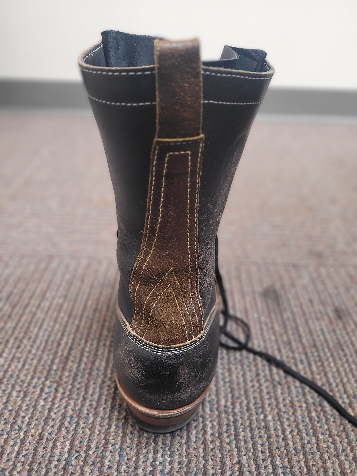 Photo by Schmittworks on January 14, 2025 of the Frank's Boots Lace-To-Toe in Horween Black Waxed Flesh & Horween Cinnamon Waxed Flesh.
