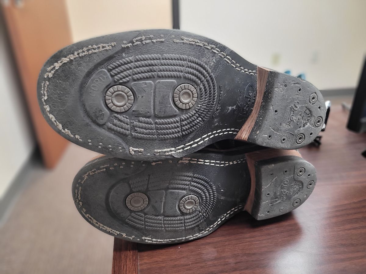 Photo by Schmittworks on February 3, 2025 of the Frank's Boots Lace-To-Toe in Horween Black Waxed Flesh & Horween Cinnamon Waxed Flesh.