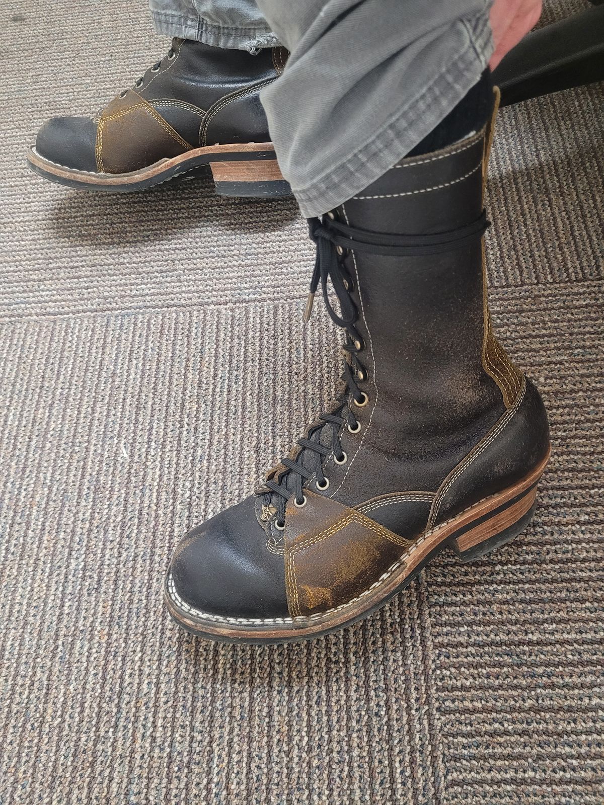 Photo by Schmittworks on March 24, 2025 of the Frank's Boots Lace-To-Toe in Horween Black Waxed Flesh & Horween Cinnamon Waxed Flesh.
