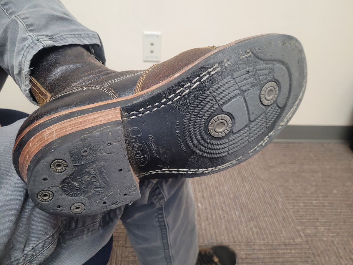 Photo by Schmittworks on March 24, 2025 of the Frank's Boots Lace-To-Toe in Horween Black Waxed Flesh & Horween Cinnamon Waxed Flesh.