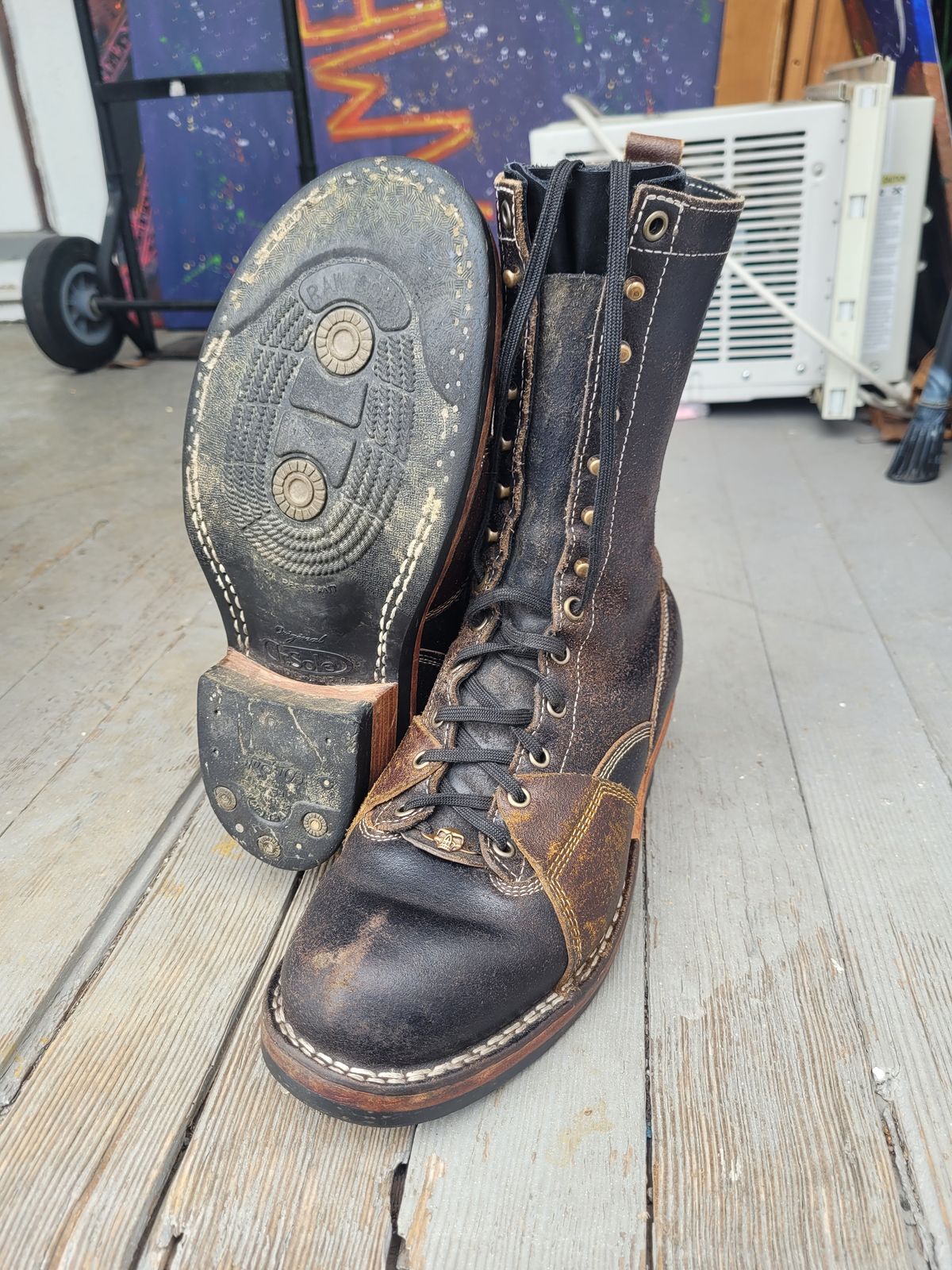 Photo by Schmittworks on March 30, 2025 of the Frank's Boots Lace-To-Toe in Horween Black Waxed Flesh & Horween Cinnamon Waxed Flesh.