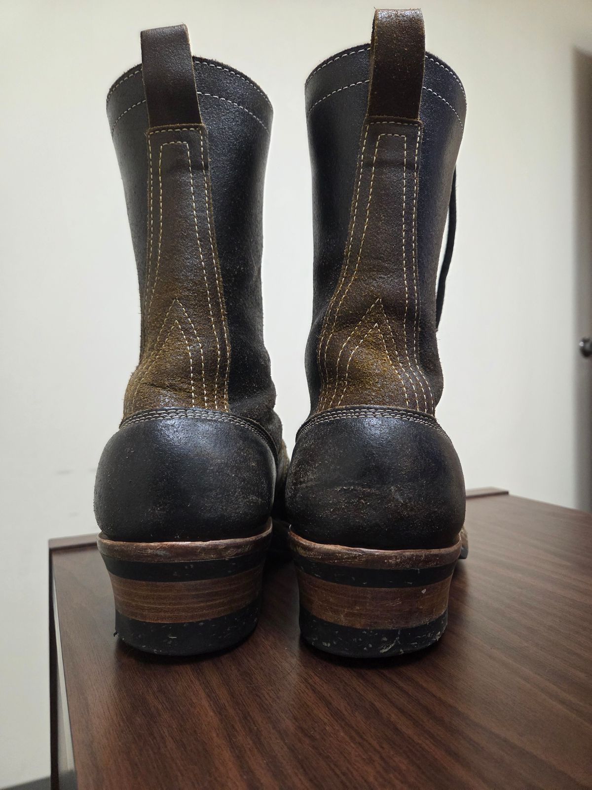 Photo by Schmittworks on July 30, 2025 of the Frank's Boots Lace-To-Toe in Horween Black Waxed Flesh & Horween Cinnamon Waxed Flesh.