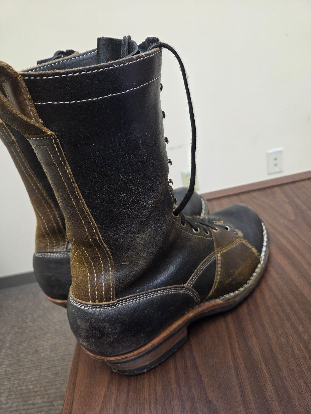 Photo by Schmittworks on July 30, 2025 of the Frank's Boots Lace-To-Toe in Horween Black Waxed Flesh & Horween Cinnamon Waxed Flesh.
