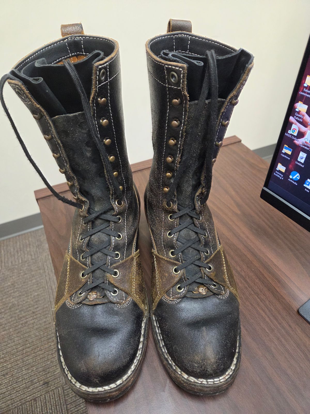 Photo by Schmittworks on July 30, 2025 of the Frank's Boots Lace-To-Toe in Horween Black Waxed Flesh & Horween Cinnamon Waxed Flesh.