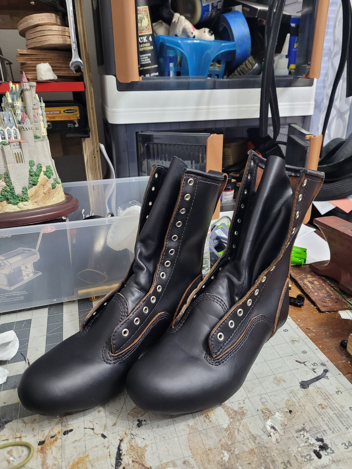 Photo by Schmittworks on June 2, 2025 of the Schmittworks Sw919 in Canyon Black By Sb Foot.