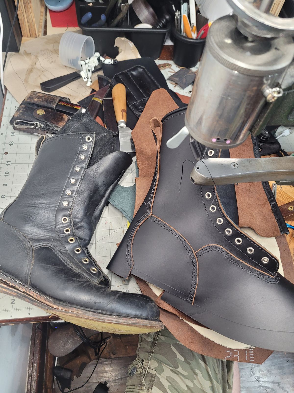 Photo by Schmittworks on May 18, 2025 of the Schmittworks Sw919 in Canyon Black By Sb Foot.