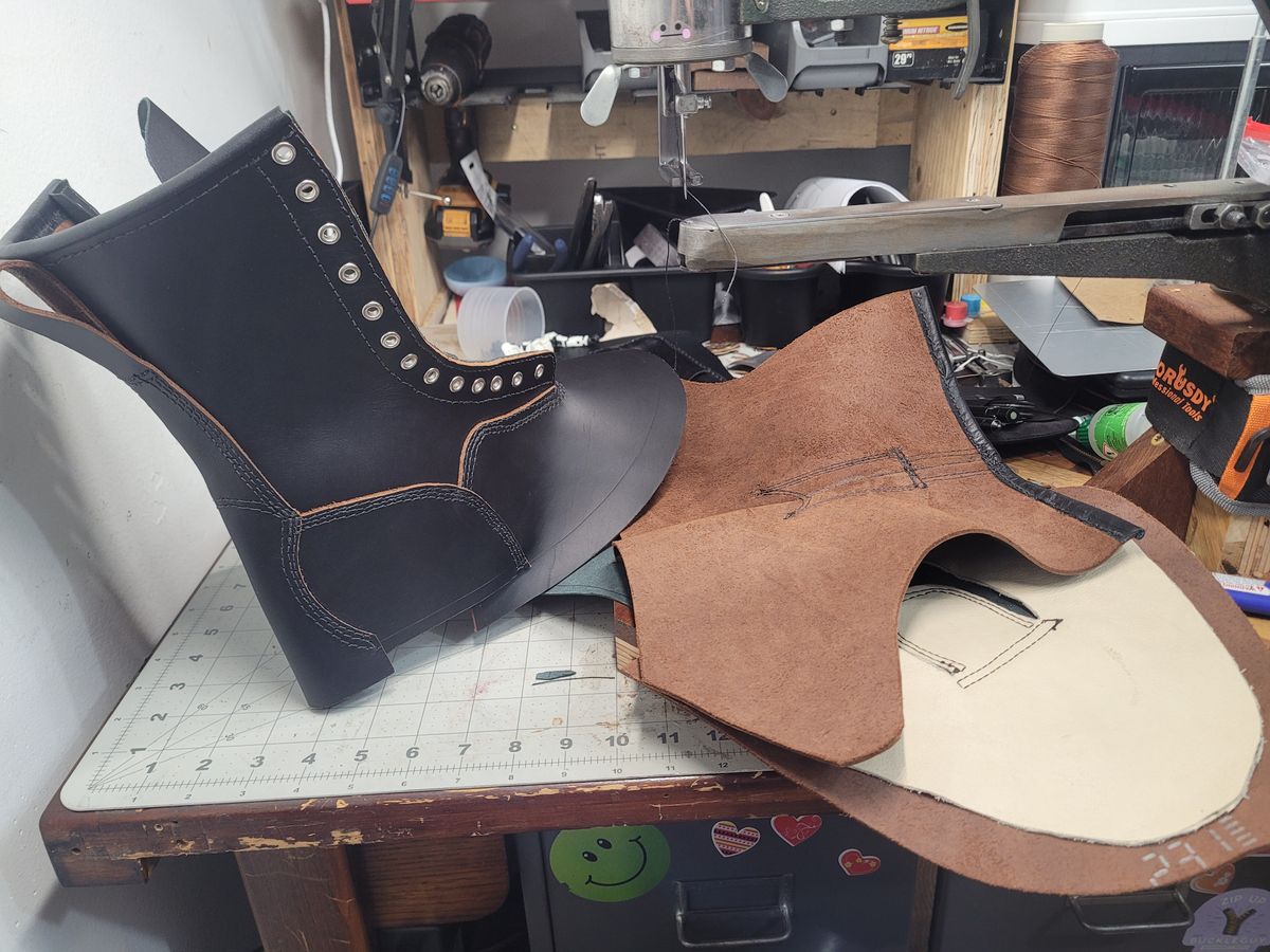 Photo by Schmittworks on May 18, 2025 of the Schmittworks Sw919 in Canyon Black By Sb Foot.