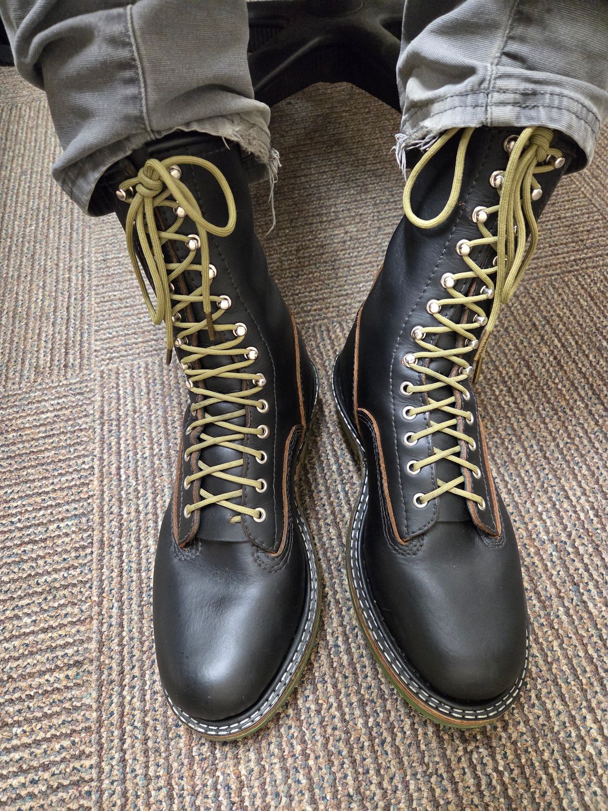 Photo by Schmittworks on October 1, 2025 of the Schmittworks Sw919 in Canyon Black By Sb Foot.