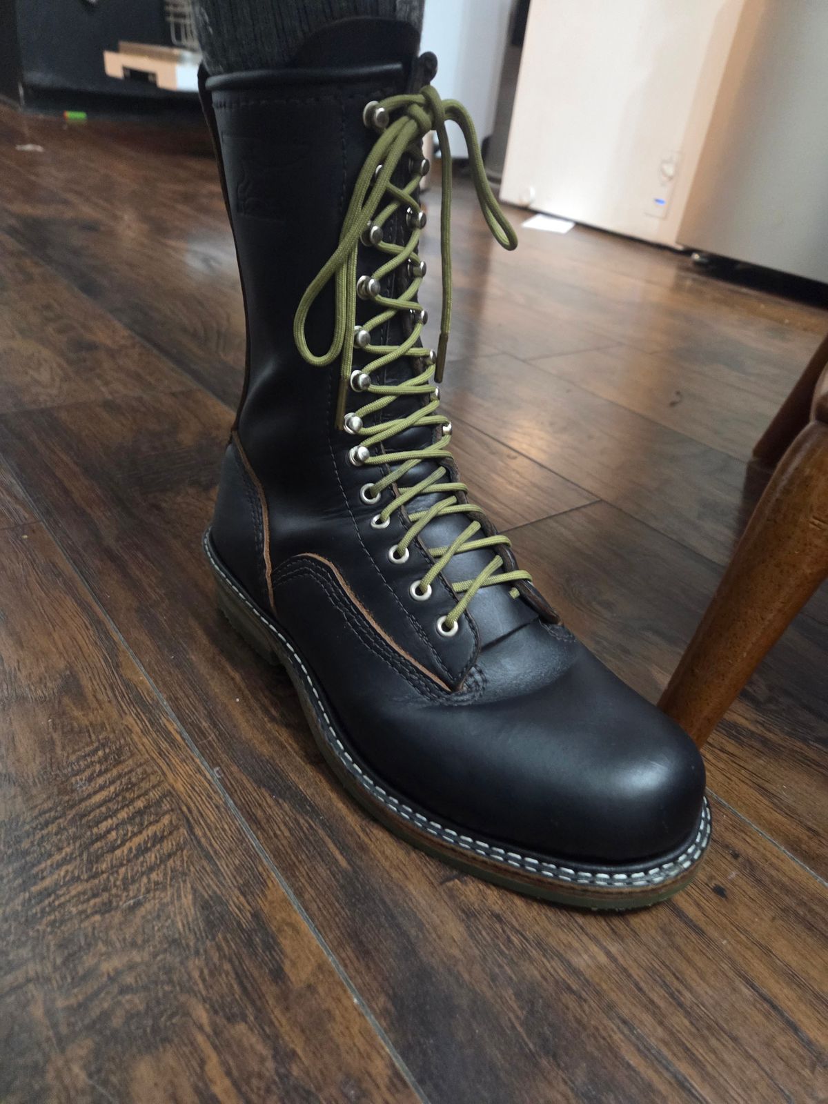 Photo by Schmittworks on October 1, 2025 of the Schmittworks Sw919 in Canyon Black By Sb Foot.