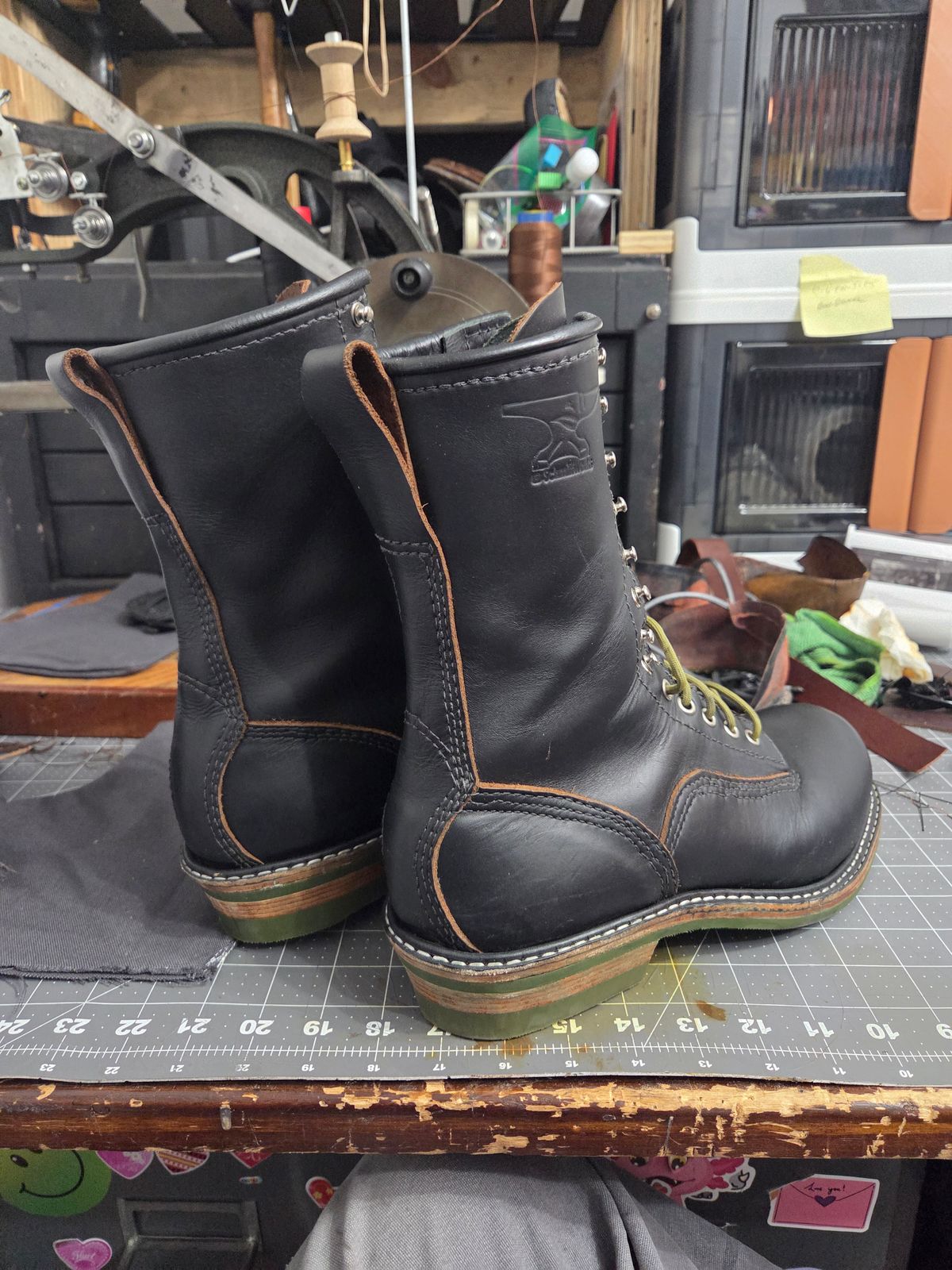 Photo by Schmittworks on October 2, 2025 of the Schmittworks Sw919 in Canyon Black By Sb Foot.