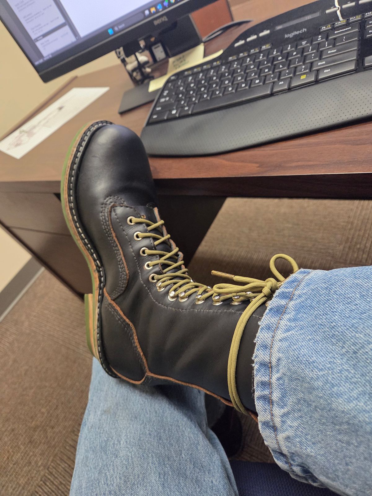 Photo by Schmittworks on October 3, 2025 of the Schmittworks Sw919 in Canyon Black By Sb Foot.