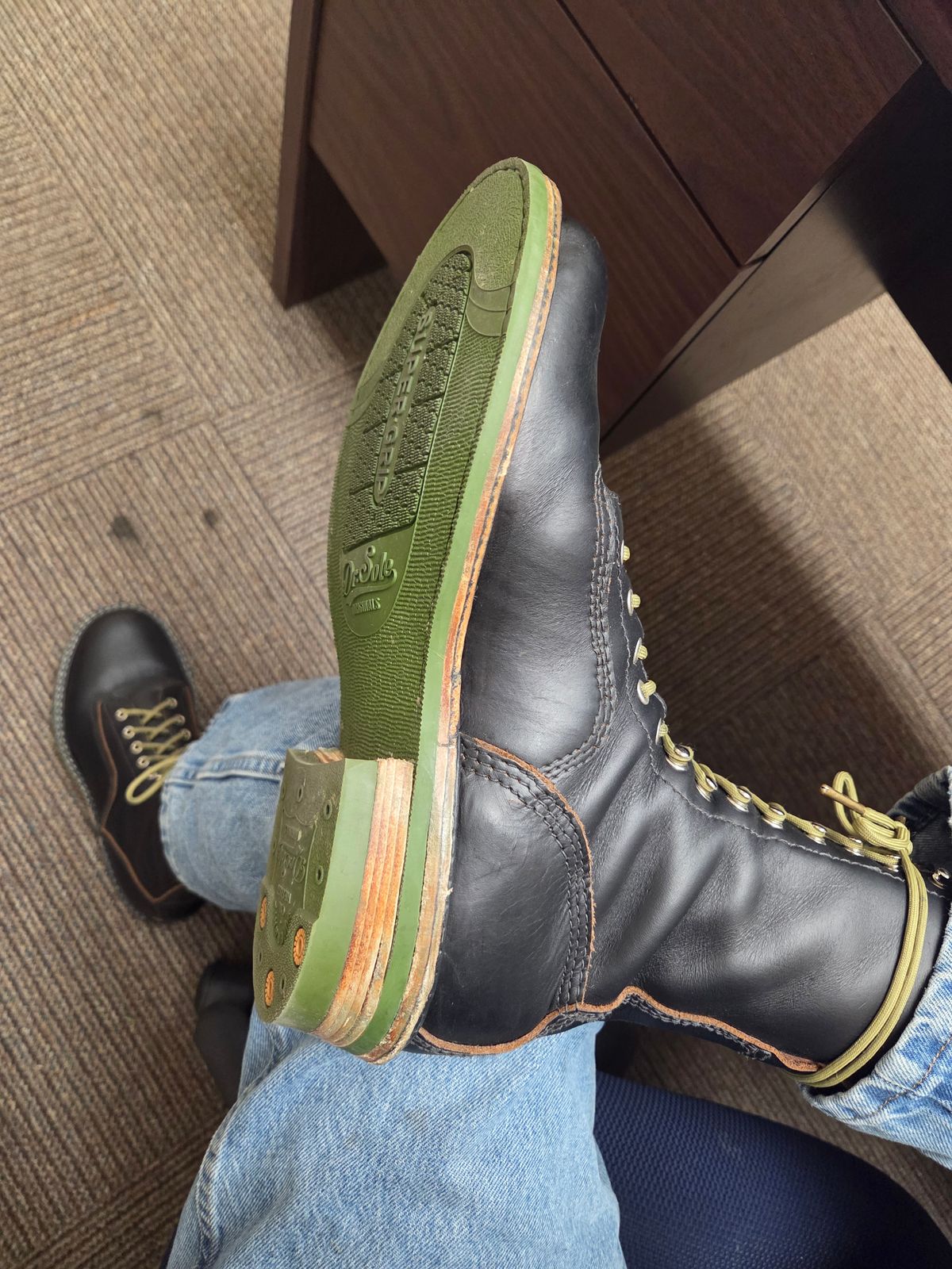 Photo by Schmittworks on October 3, 2025 of the Schmittworks Sw919 in Canyon Black By Sb Foot.