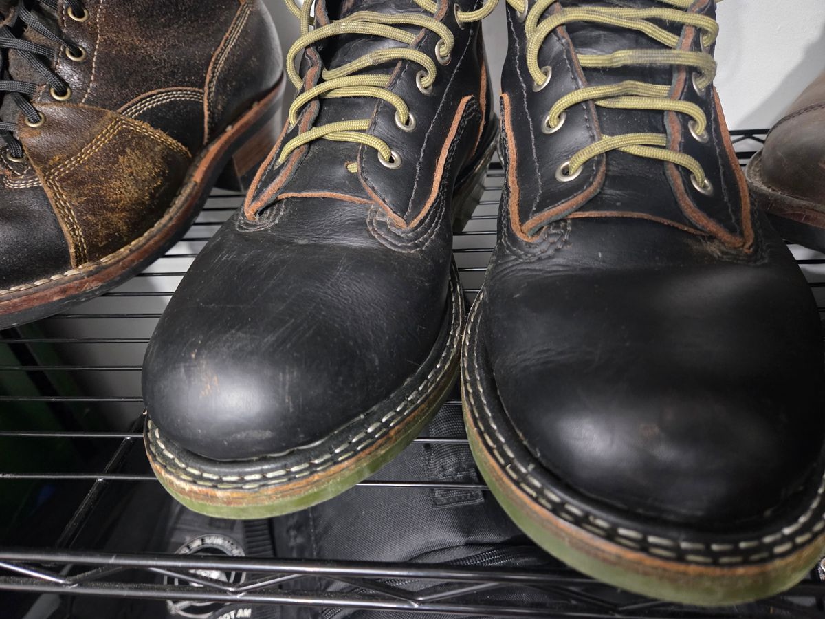 Photo by Schmittworks on October 9, 2025 of the Schmittworks Sw919 in Canyon Black By Sb Foot.