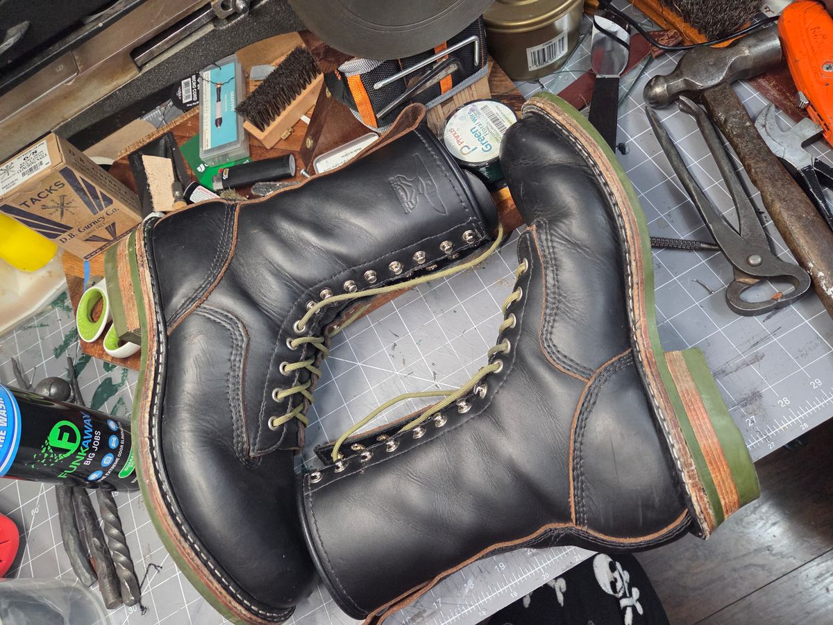 Photo by Schmittworks on November 1, 2025 of the Schmittworks Sw919 in Canyon Black By Sb Foot.