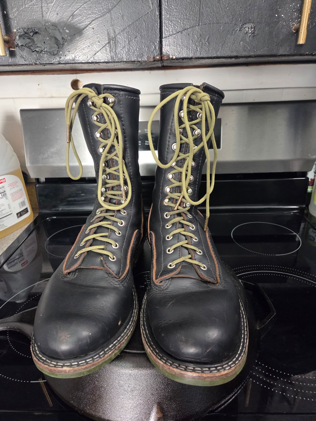 Photo by Schmittworks on November 1, 2025 of the Schmittworks Sw919 in Canyon Black By Sb Foot.