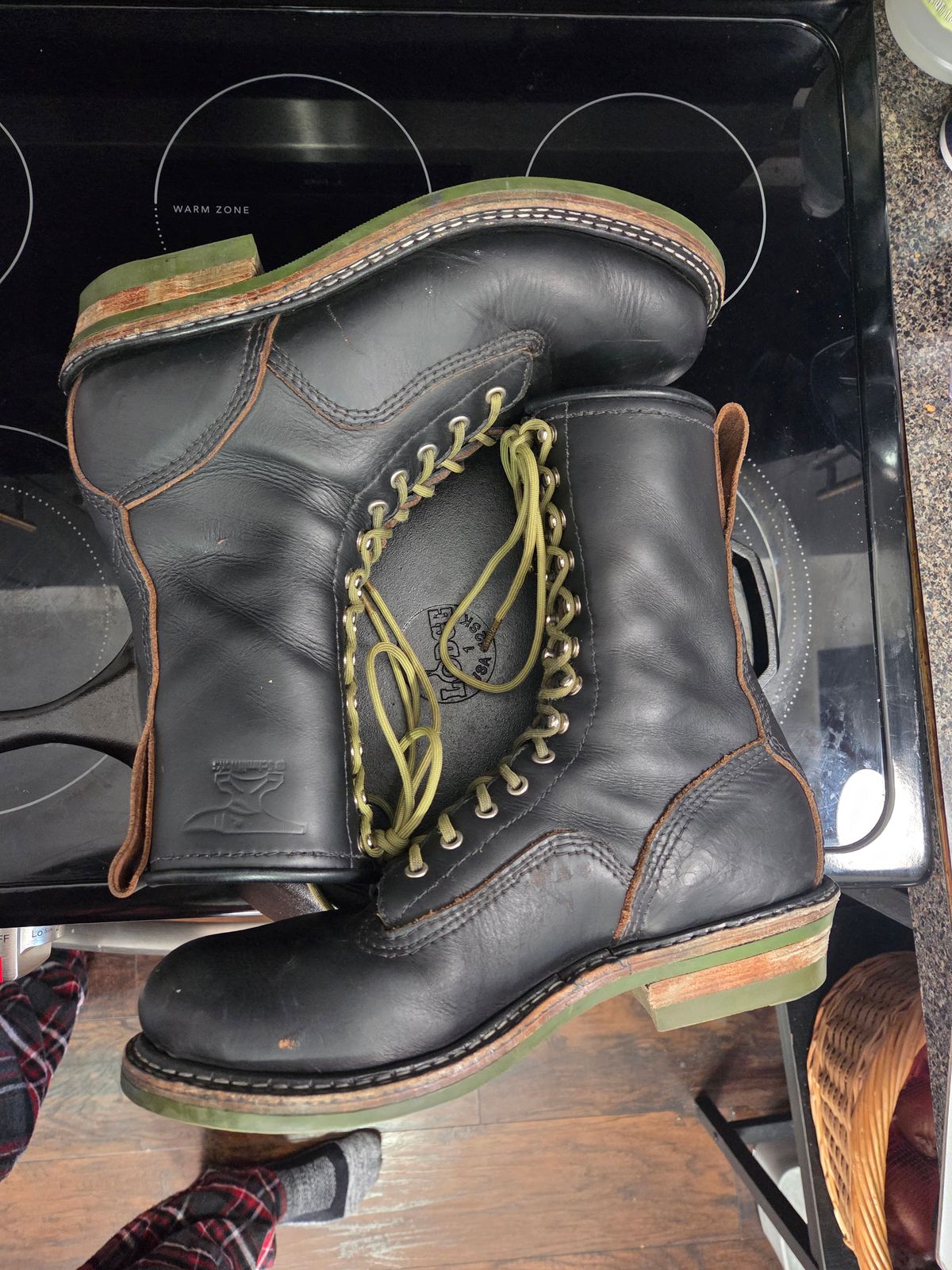 Photo by Schmittworks on November 1, 2025 of the Schmittworks Sw919 in Canyon Black By Sb Foot.