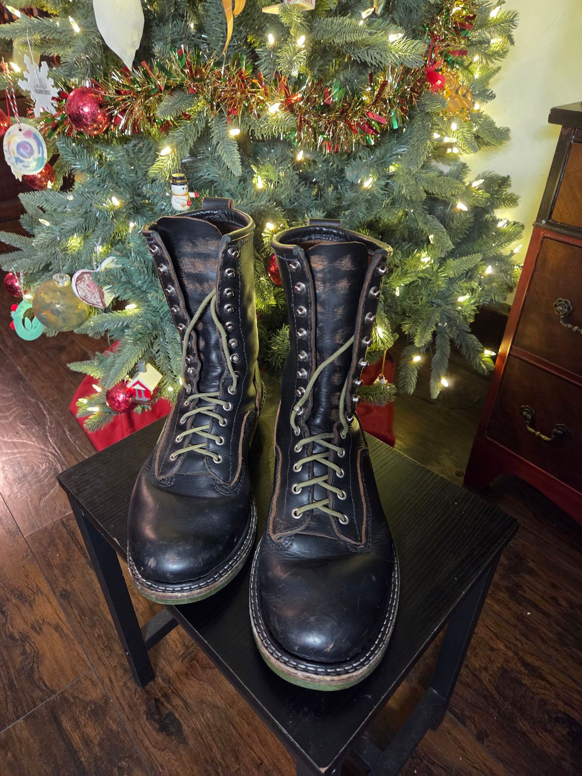 Photo by Schmittworks on December 2, 2025 of the Schmittworks Sw919 in Canyon Black By Sb Foot.