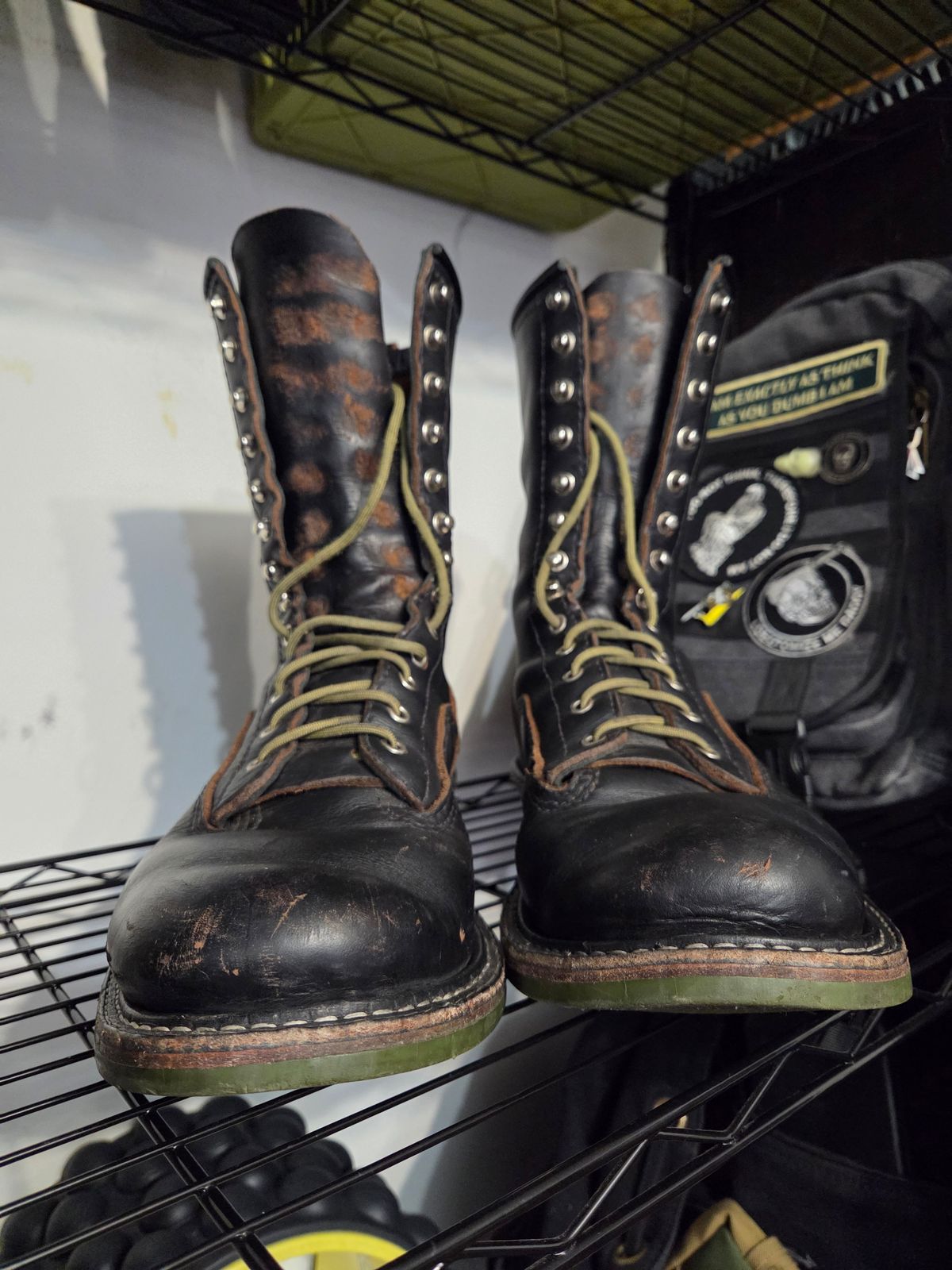 Photo by Schmittworks on December 31, 2025 of the Schmittworks Sw919 in Canyon Black By Sb Foot.