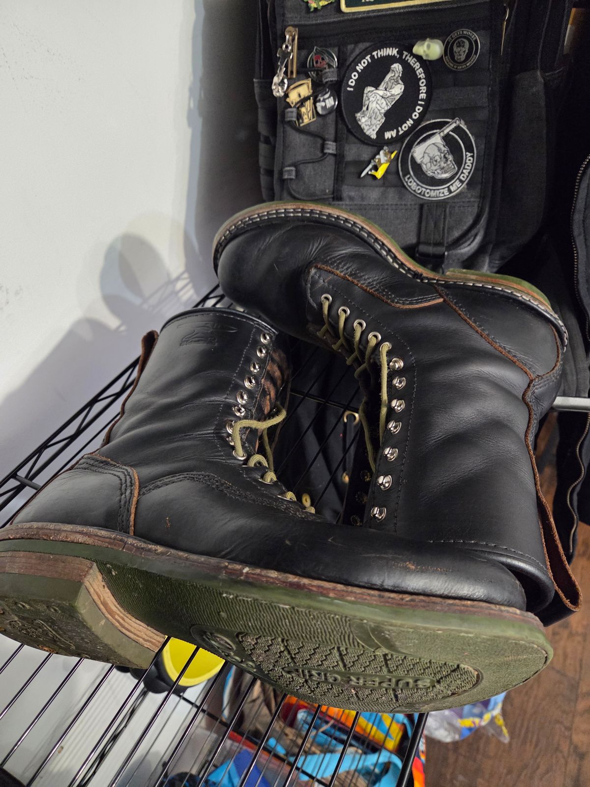 Photo by Schmittworks on December 31, 2025 of the Schmittworks Sw919 in Canyon Black By Sb Foot.