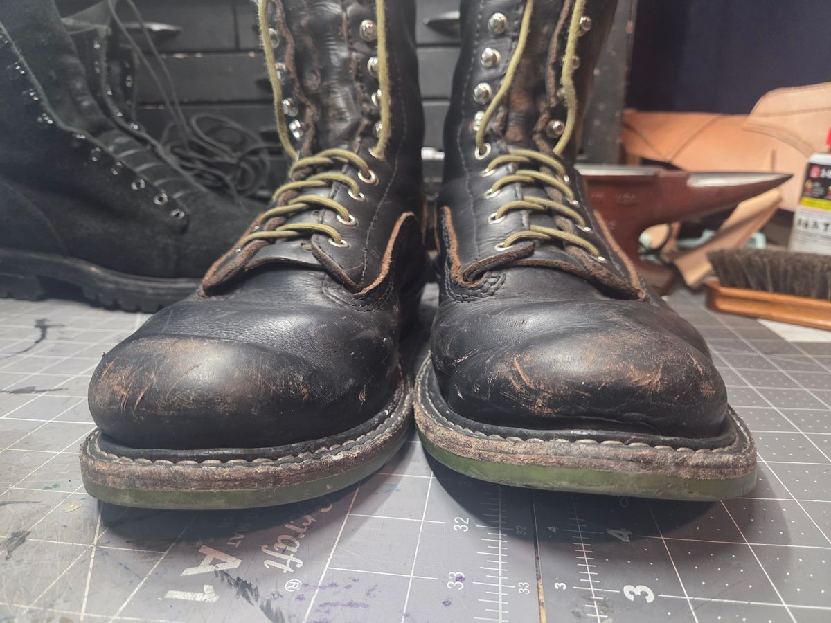 Photo by Schmittworks on March 1, 2026 of the Schmittworks Sw919 in Canyon Black By Sb Foot.