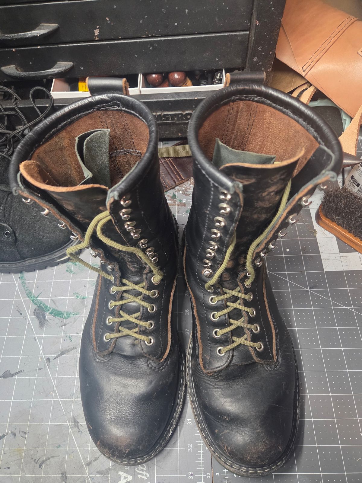 Photo by Schmittworks on March 1, 2026 of the Schmittworks Sw919 in Canyon Black By Sb Foot.