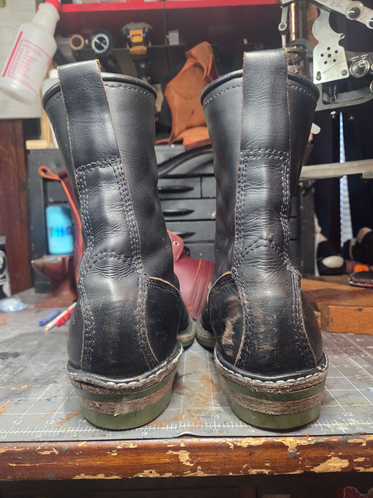 Photo by Schmittworks on April 2, 2026 of the Schmittworks Sw919 in Canyon Black By Sb Foot.