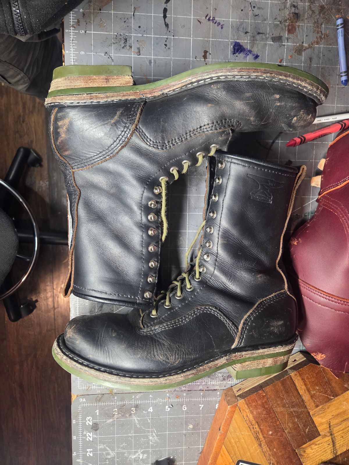 Photo by Schmittworks on April 2, 2026 of the Schmittworks Sw919 in Canyon Black By Sb Foot.