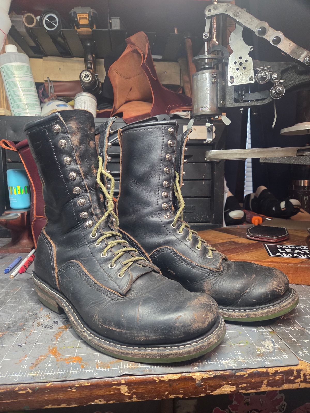 Photo by Schmittworks on April 2, 2026 of the Schmittworks Sw919 in Canyon Black By Sb Foot.