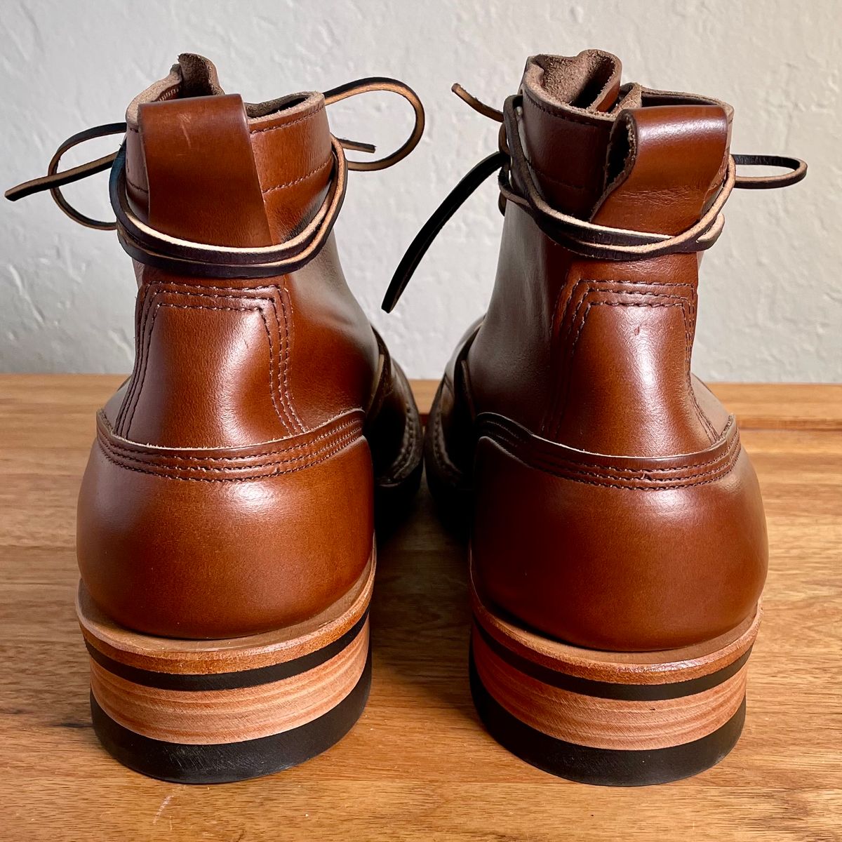 Photo by leumas on October 1, 2023 of the White's x Division Road LTT Lineman 350 in Horween British Tan Chromexcel.