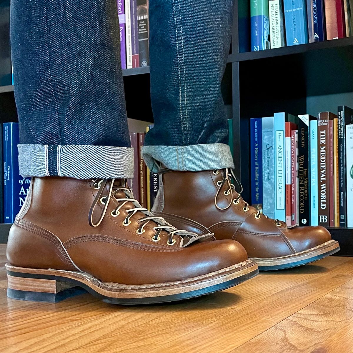Photo by leumas on October 1, 2023 of the White's x Division Road LTT Lineman 350 in Horween British Tan Chromexcel.