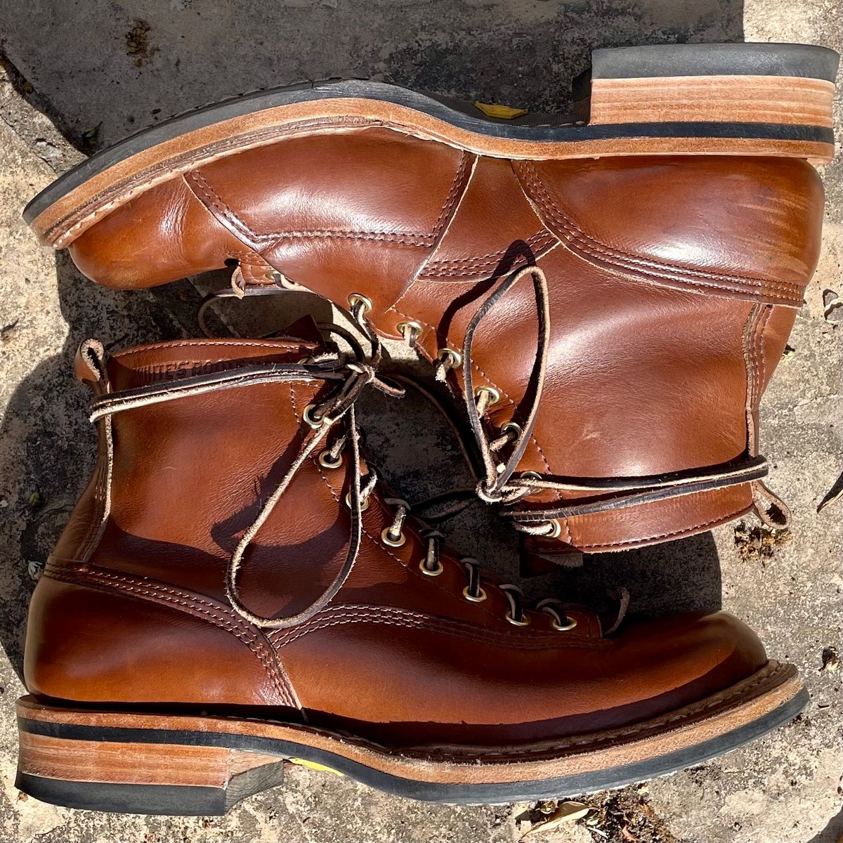 Photo by leumas on November 1, 2023 of the White's x Division Road LTT Lineman 350 in Horween British Tan Chromexcel.