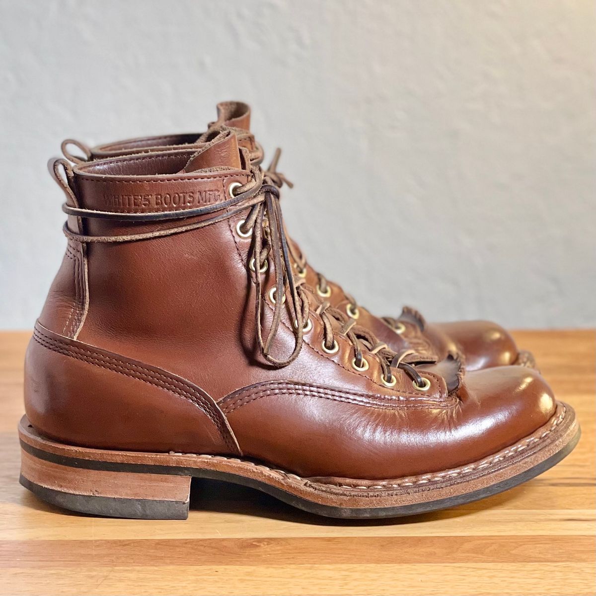 Photo by leumas on December 4, 2023 of the White's x Division Road LTT Lineman 350 in Horween British Tan Chromexcel.
