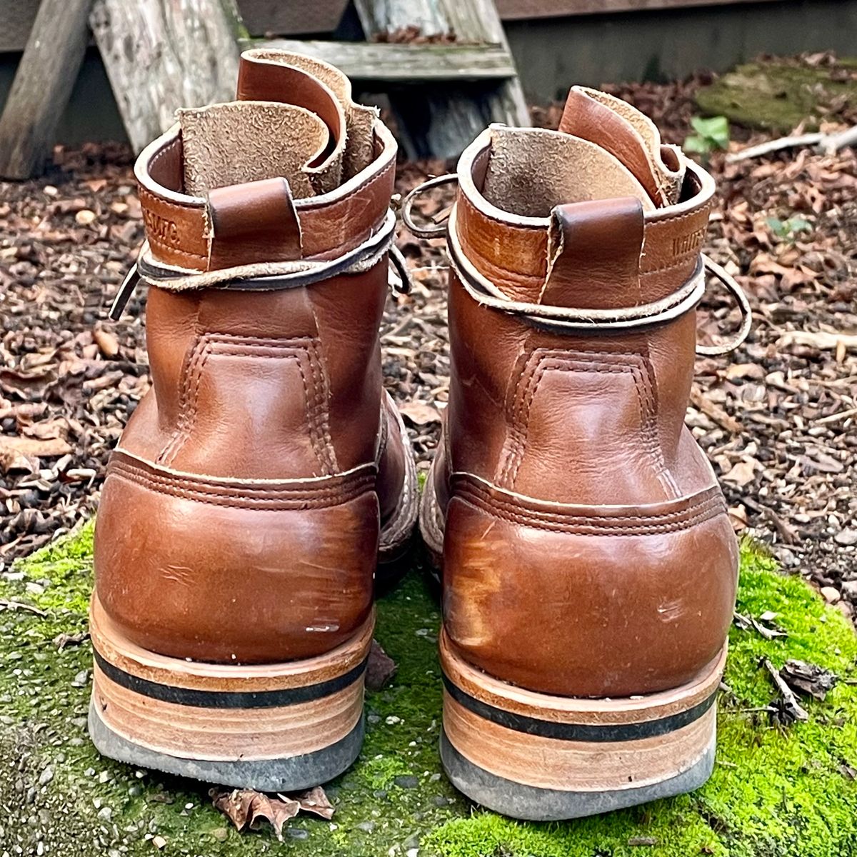 Photo by leumas on January 5, 2024 of the White's x Division Road LTT Lineman 350 in Horween British Tan Chromexcel.