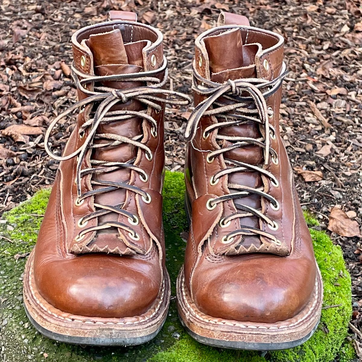 Photo by leumas on January 5, 2024 of the White's x Division Road LTT Lineman 350 in Horween British Tan Chromexcel.