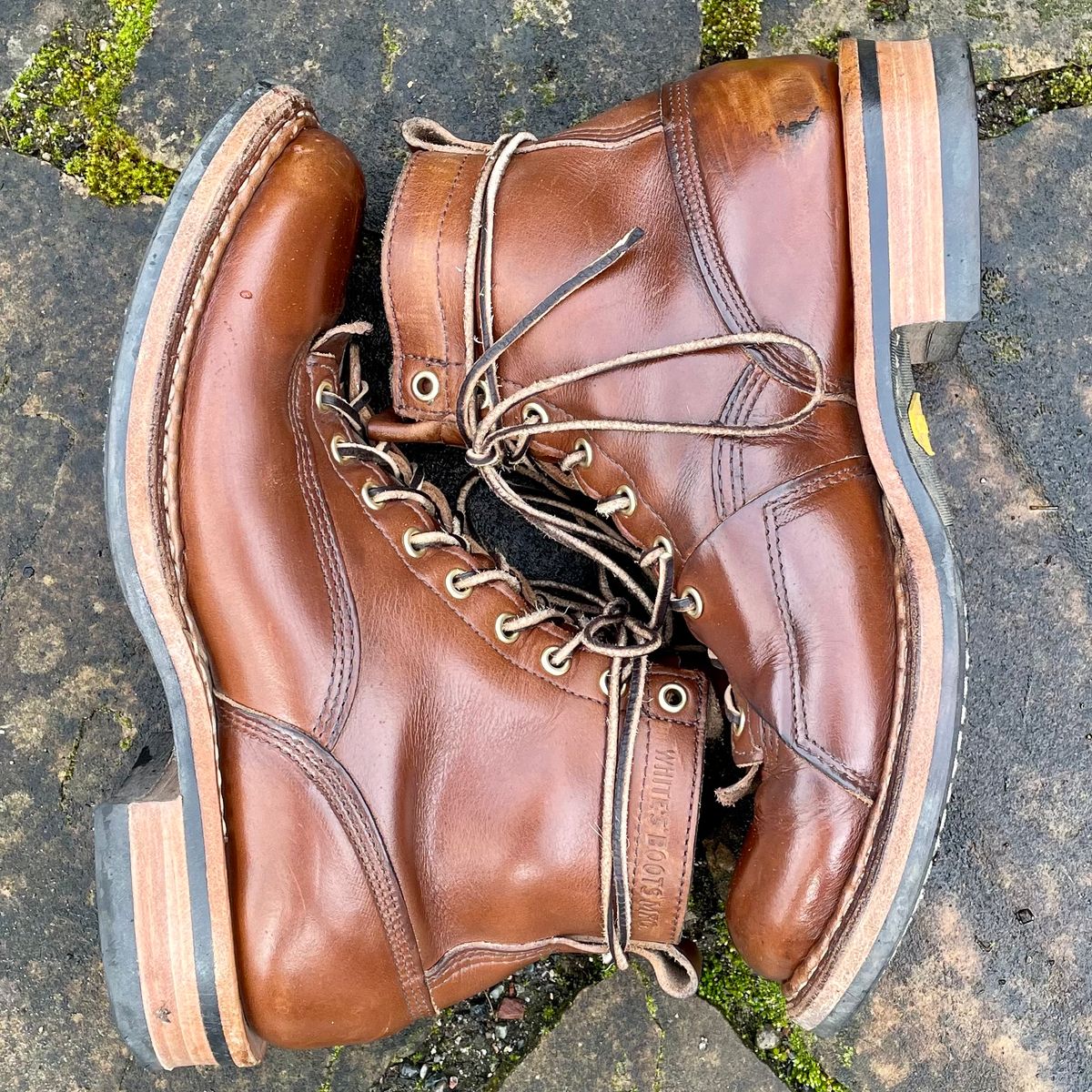 Photo by leumas on March 5, 2024 of the White's x Division Road LTT Lineman 350 in Horween British Tan Chromexcel.